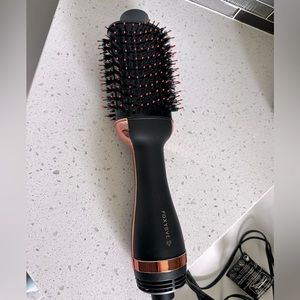 Foxybae blowout hair drier